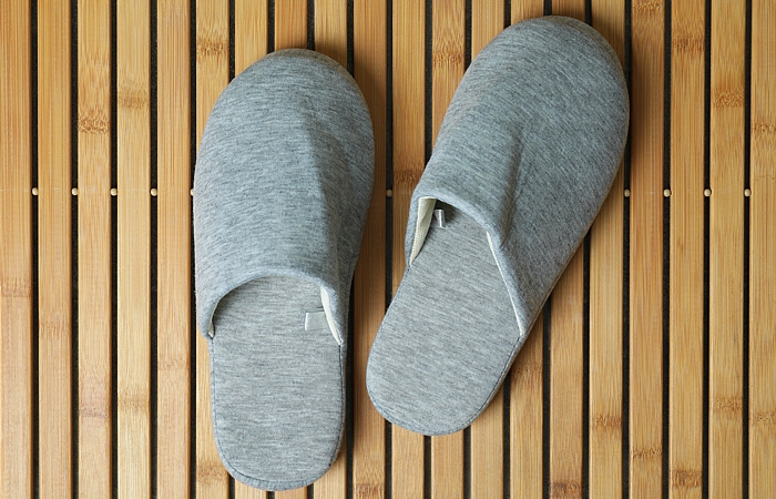 Polyester fibers for slippers